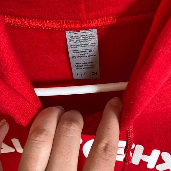 ❗️SOLD❗️10$ ADD ON Red Hoodie UNISEX or for purchase - Picture 2 of 3